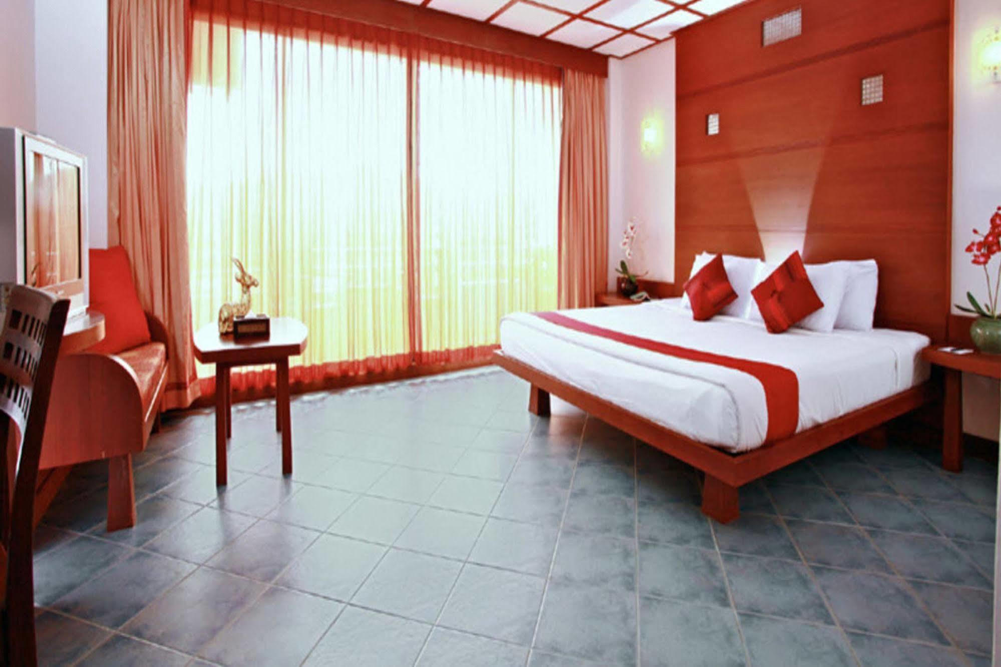 Hua Hin Loft Hotel Luaran gambar